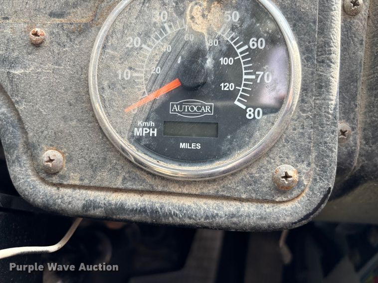 image for item EV3379 2010 Autocar Xpeditor refuse truck