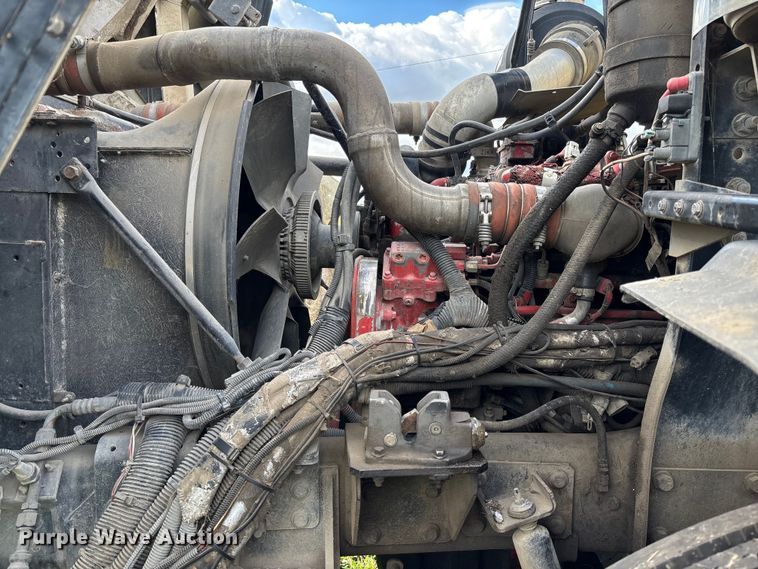 image for item EV3379 2010 Autocar Xpeditor refuse truck