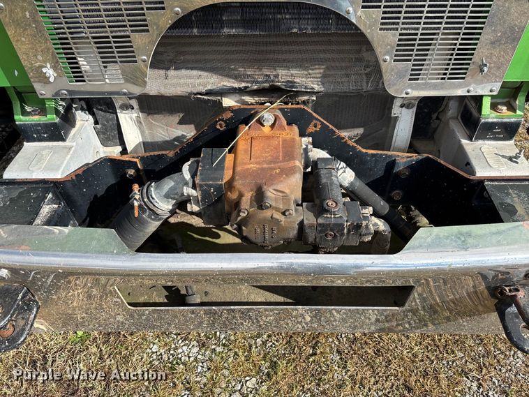 image for item EV3382 2009 Peterbilt 320 refuse truck