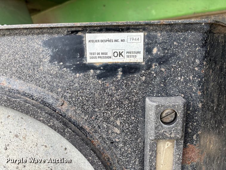 image for item EV3382 2009 Peterbilt 320 refuse truck