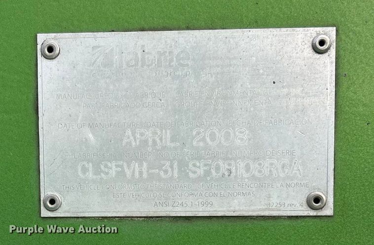 image for item EV3382 2009 Peterbilt 320 refuse truck