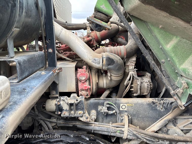 image for item EV3382 2009 Peterbilt 320 refuse truck