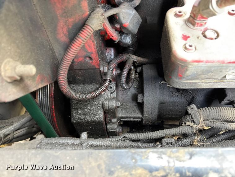 image for item EV3382 2009 Peterbilt 320 refuse truck