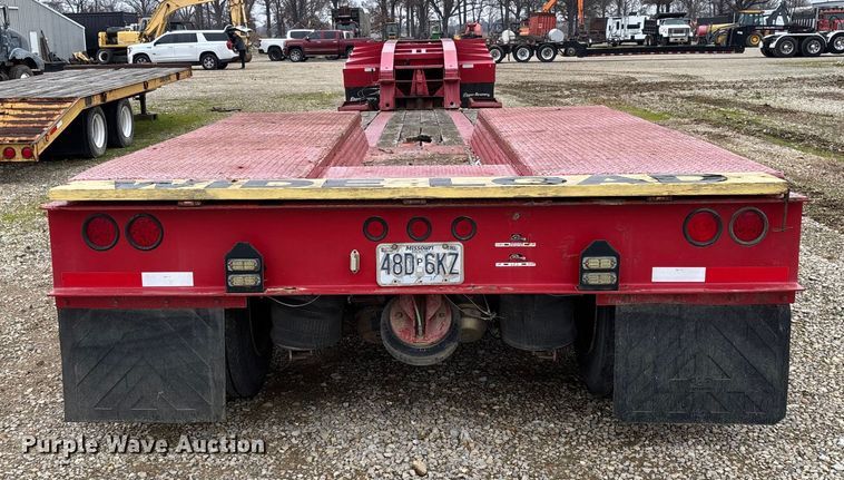image for item EV3398 1999 Eager Beaver 50GSL/3 lowboy equipment trailer