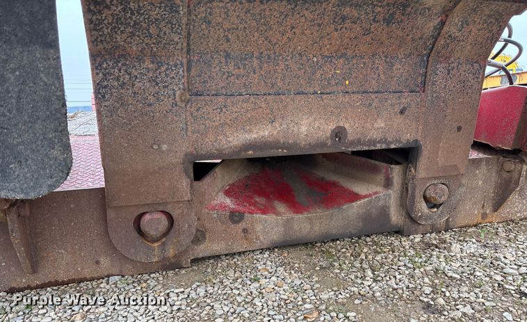 image for item EV3398 1999 Eager Beaver 50GSL/3 lowboy equipment trailer