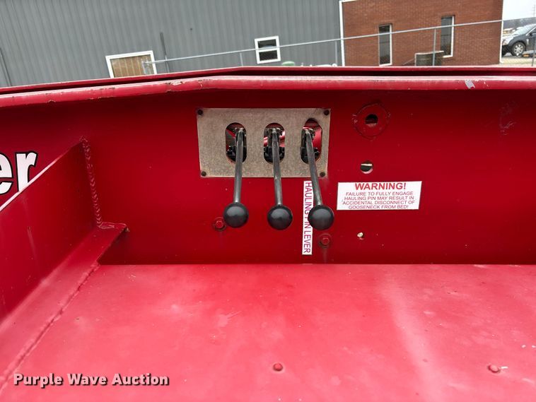 image for item EV3398 1999 Eager Beaver 50GSL/3 lowboy equipment trailer