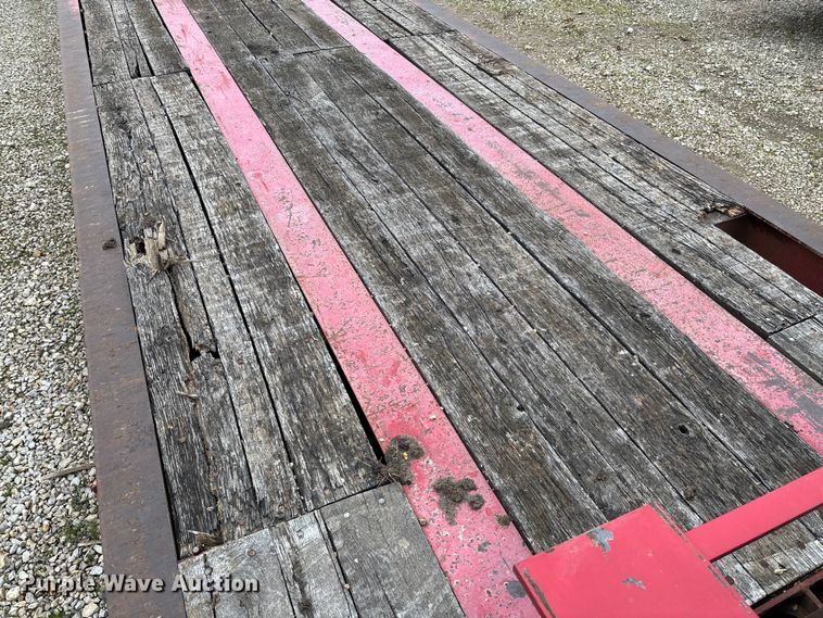 image for item EV3398 1999 Eager Beaver 50GSL/3 lowboy equipment trailer