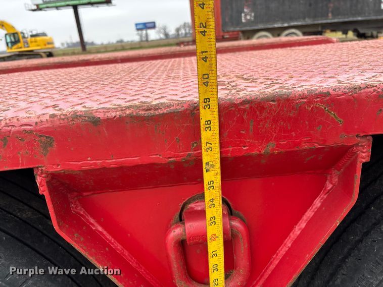 image for item EV3398 1999 Eager Beaver 50GSL/3 lowboy equipment trailer