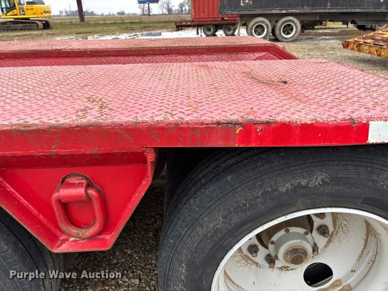 image for item EV3398 1999 Eager Beaver 50GSL/3 lowboy equipment trailer