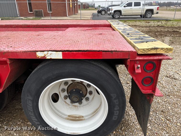 image for item EV3398 1999 Eager Beaver 50GSL/3 lowboy equipment trailer
