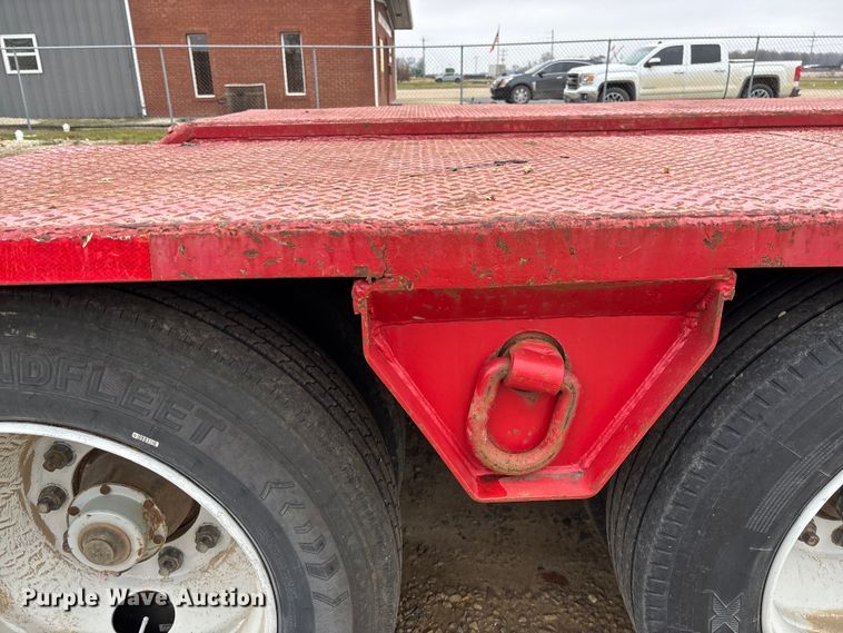 image for item EV3398 1999 Eager Beaver 50GSL/3 lowboy equipment trailer