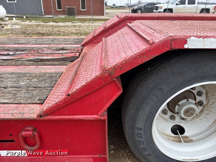 image for item EV3398 1999 Eager Beaver 50GSL/3 lowboy equipment trailer