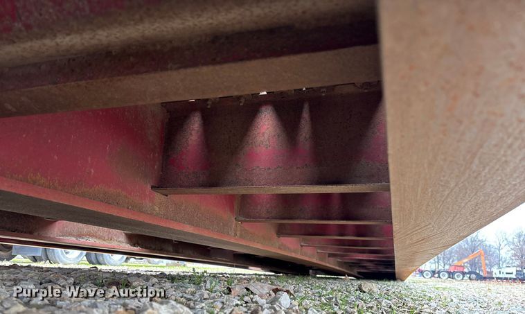 image for item EV3398 1999 Eager Beaver 50GSL/3 lowboy equipment trailer