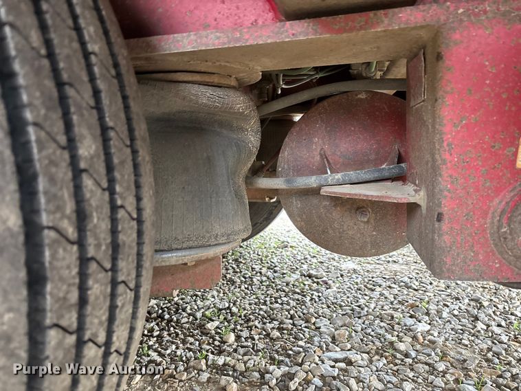 image for item EV3398 1999 Eager Beaver 50GSL/3 lowboy equipment trailer