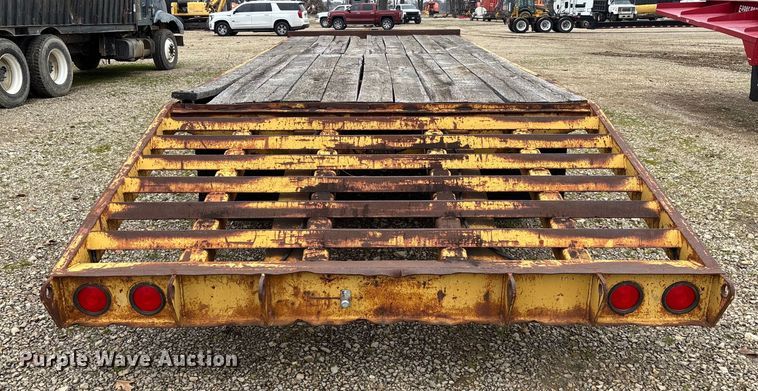 image for item EV3399 1988 Load King 202LT equipment trailer