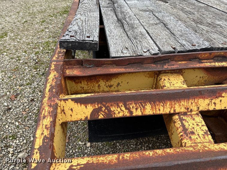 image for item EV3399 1988 Load King 202LT equipment trailer