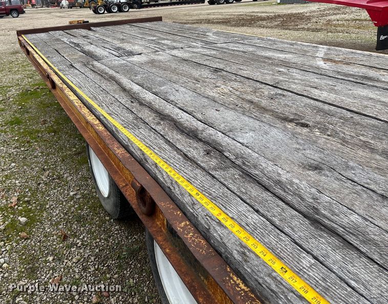 image for item EV3399 1988 Load King 202LT equipment trailer