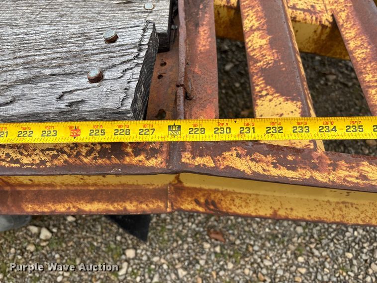 image for item EV3399 1988 Load King 202LT equipment trailer