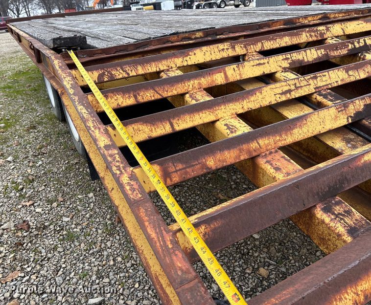 image for item EV3399 1988 Load King 202LT equipment trailer