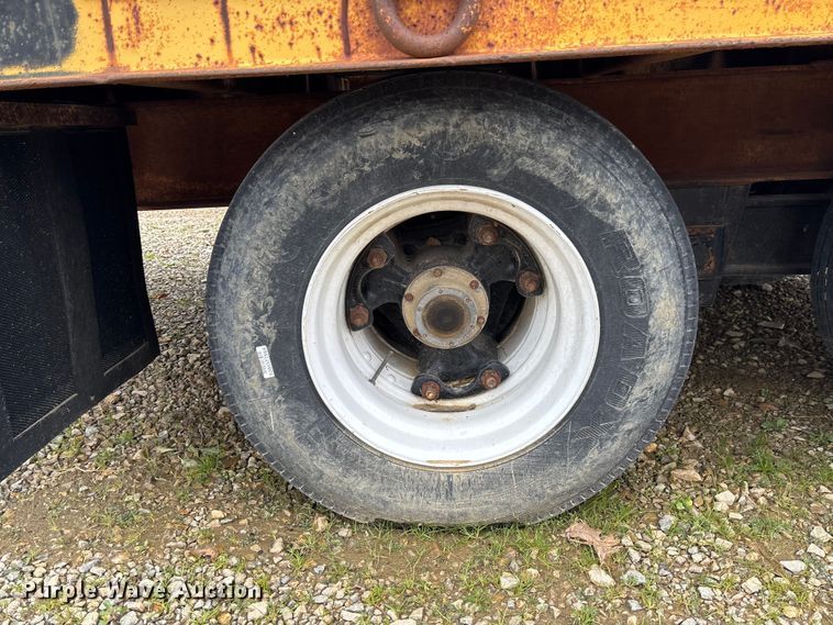 image for item EV3399 1988 Load King 202LT equipment trailer