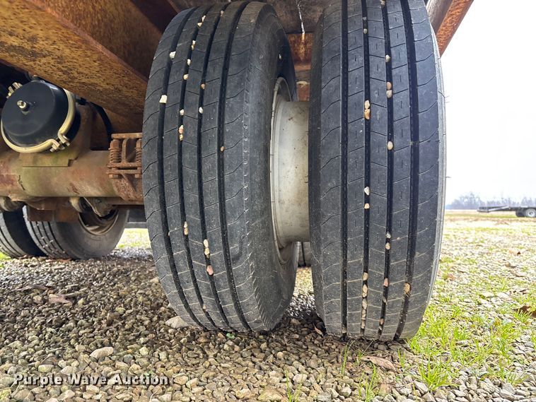 image for item EV3399 1988 Load King 202LT equipment trailer