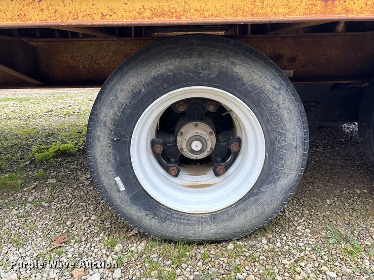 image for item EV3399 1988 Load King 202LT equipment trailer