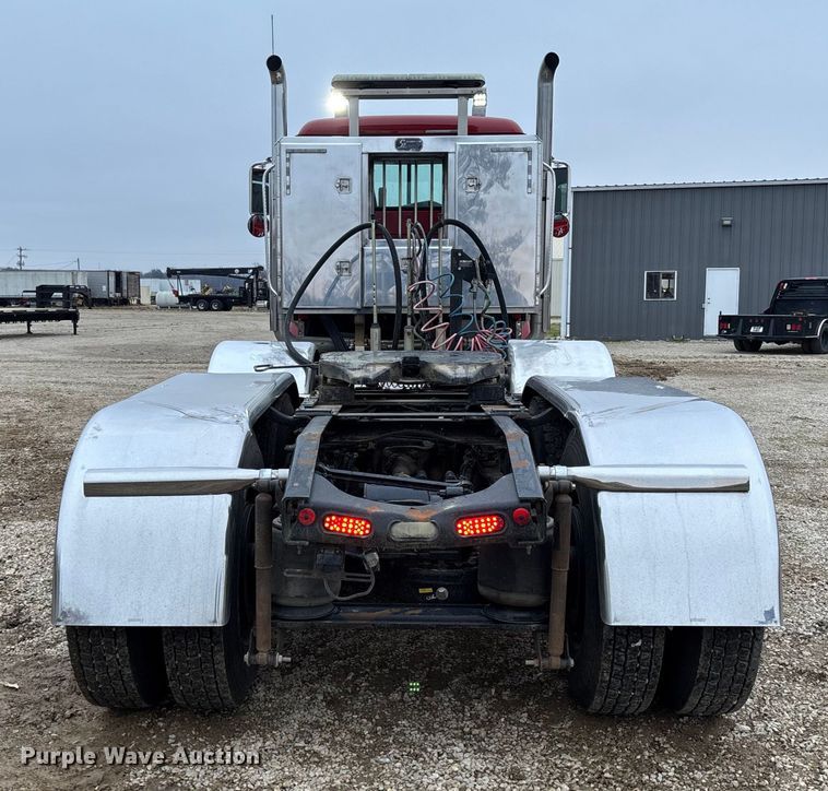 image for item EV3415 2014 Mack Titan TD713 semi truck