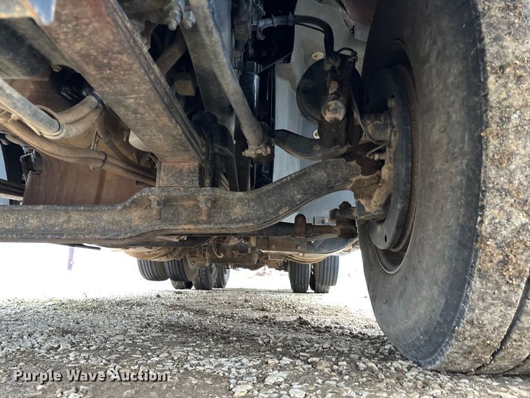 image for item EV3415 2014 Mack Titan TD713 semi truck