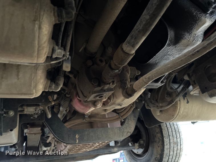 image for item EV3415 2014 Mack Titan TD713 semi truck