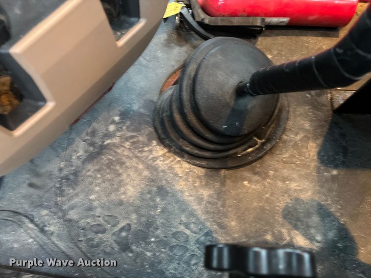 image for item EV3415 2014 Mack Titan TD713 semi truck