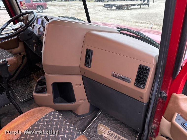 image for item EV3415 2014 Mack Titan TD713 semi truck