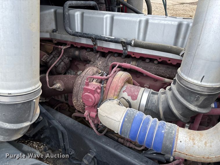 image for item EV3415 2014 Mack Titan TD713 semi truck