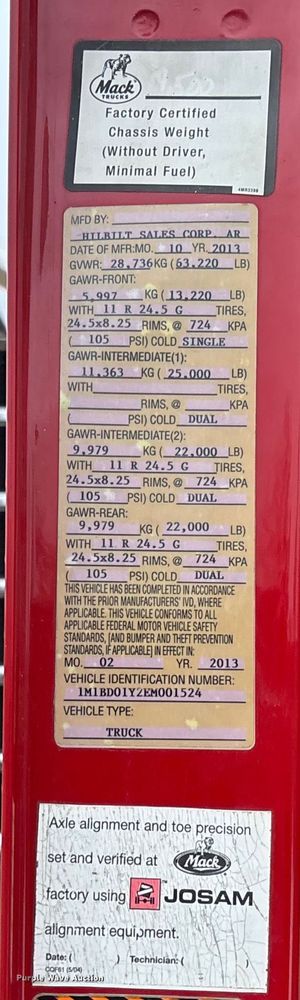 image for item EV3415 2014 Mack Titan TD713 semi truck