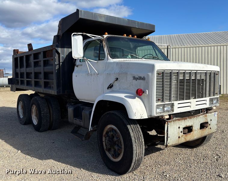 image for item EV3437 1988 GMC C7 dump truck