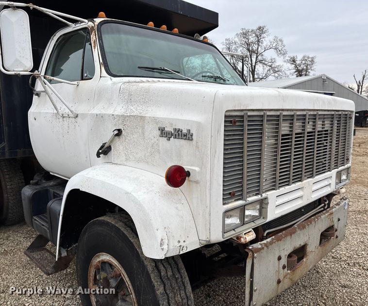 image for item EV3437 1988 GMC C7 dump truck