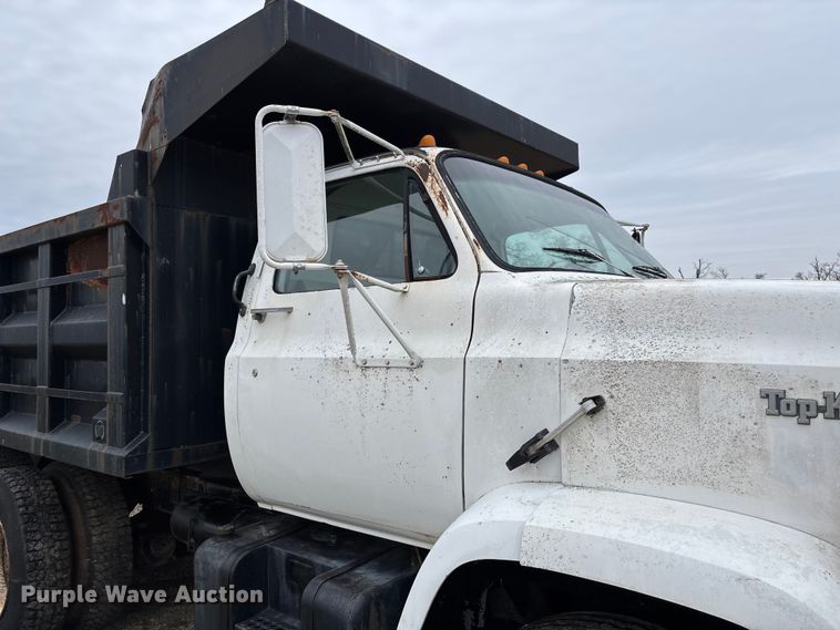 image for item EV3437 1988 GMC C7 dump truck