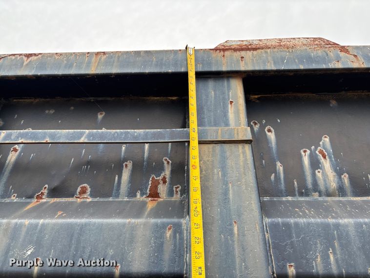 image for item EV3437 1988 GMC C7 dump truck