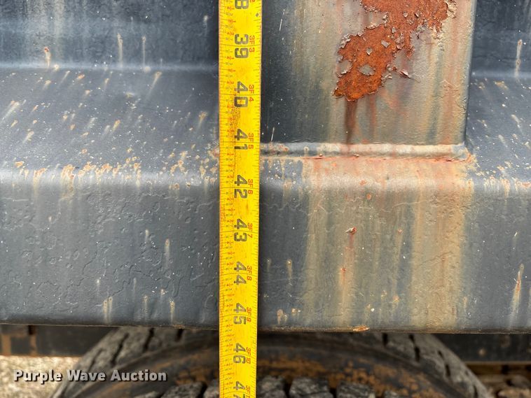 image for item EV3437 1988 GMC C7 dump truck