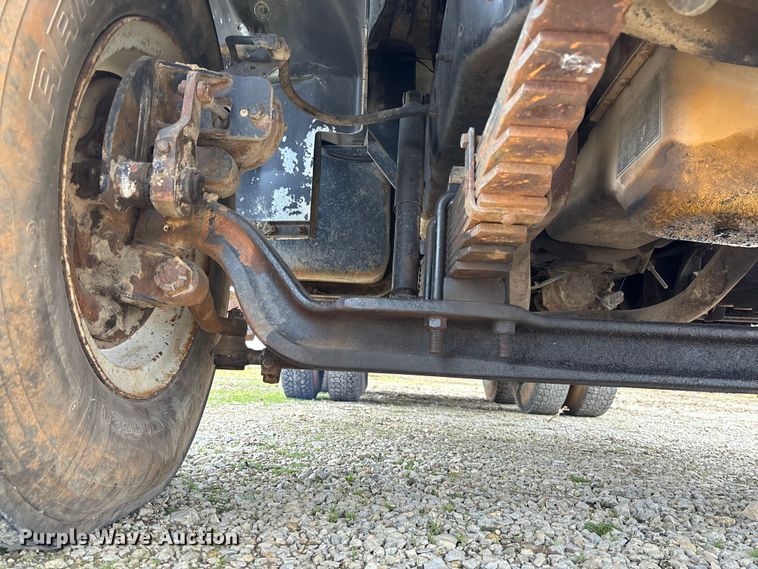 image for item EV3437 1988 GMC C7 dump truck