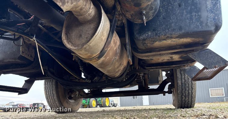 image for item EV3437 1988 GMC C7 dump truck