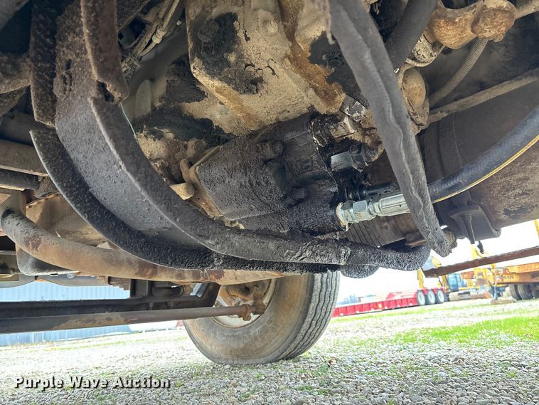 image for item EV3437 1988 GMC C7 dump truck