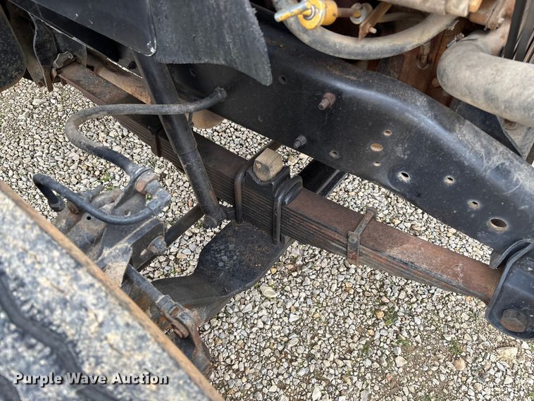 image for item EV3437 1988 GMC C7 dump truck