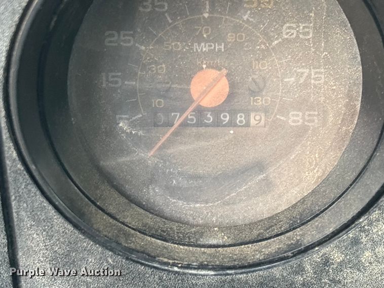 image for item EV3437 1988 GMC C7 dump truck