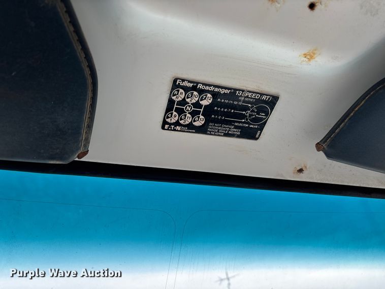 image for item EV3437 1988 GMC C7 dump truck