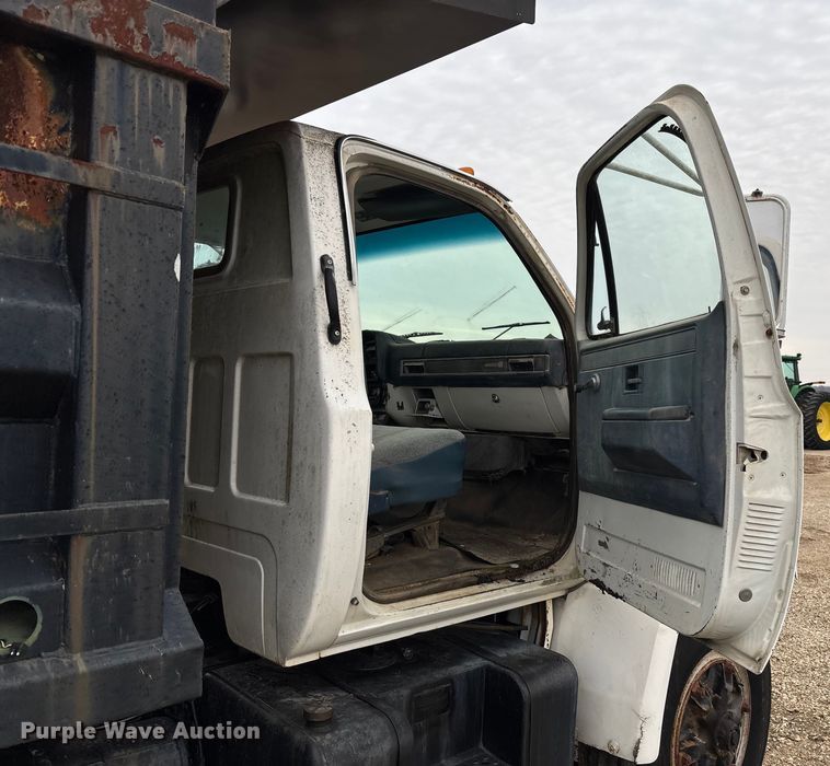 image for item EV3437 1988 GMC C7 dump truck