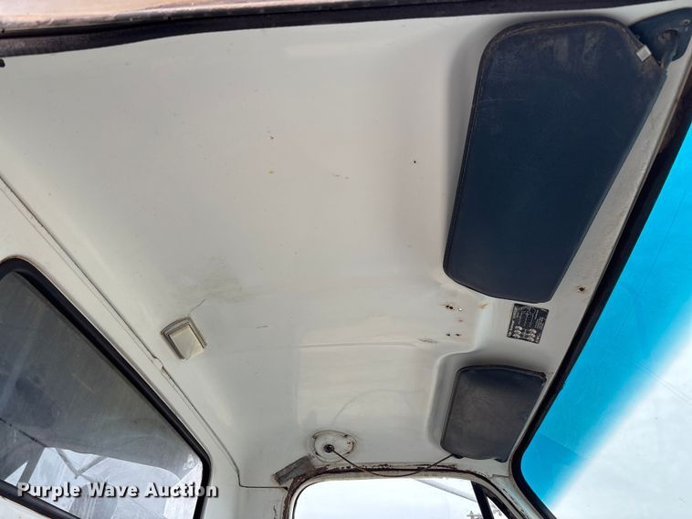 image for item EV3437 1988 GMC C7 dump truck