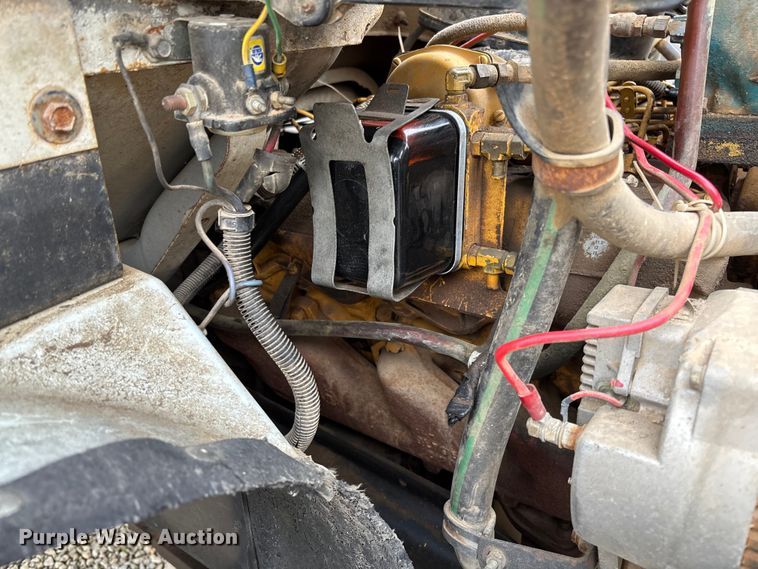 image for item EV3437 1988 GMC C7 dump truck