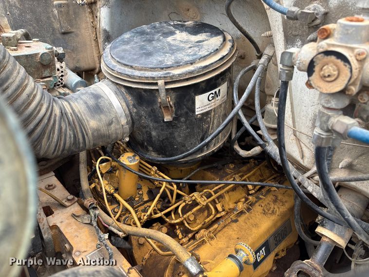 image for item EV3437 1988 GMC C7 dump truck