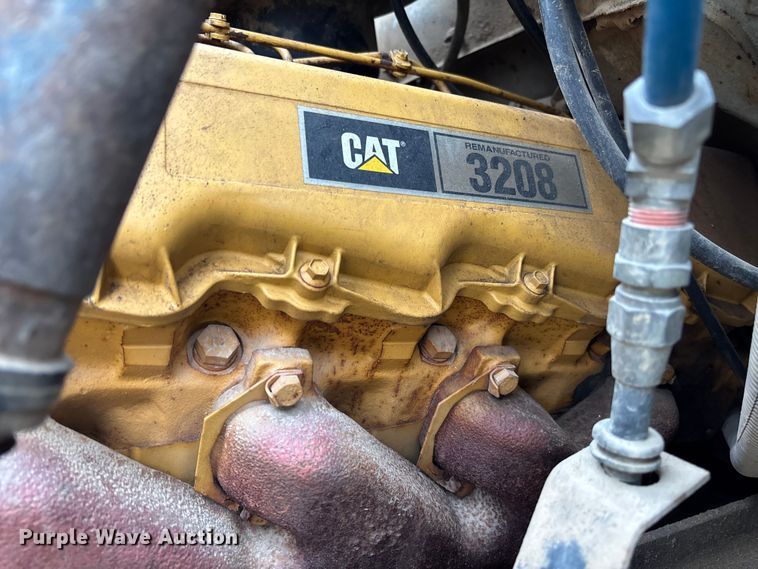 image for item EV3437 1988 GMC C7 dump truck