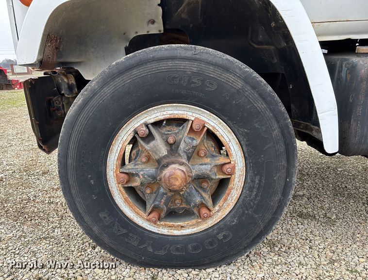 image for item EV3437 1988 GMC C7 dump truck